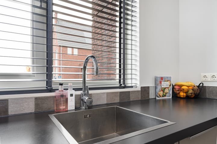 Photo 12 of Den Uylstraat 1