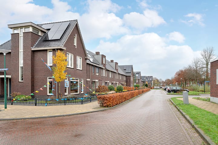 Photo 34 of Den Uylstraat 1