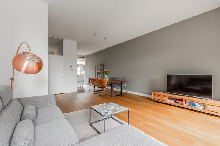 Foto 10 van Martini van Geffenstraat 112