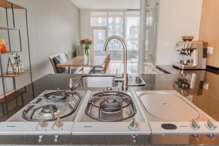 Foto 16 van Martini van Geffenstraat 112