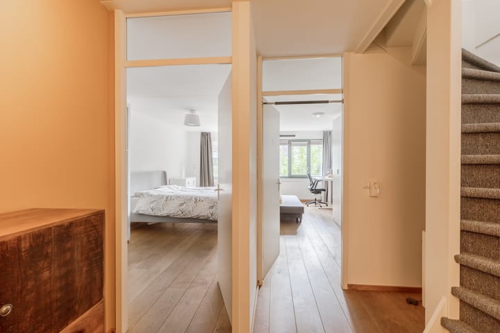 Foto 17 van Martini van Geffenstraat 112