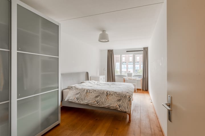 Foto 18 van Martini van Geffenstraat 112