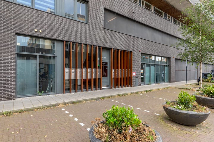 Foto 32 van Martini van Geffenstraat 112