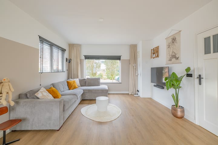 Foto 8 van Adelaarstraat 41