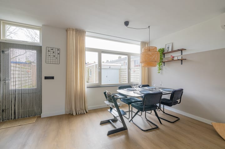 Foto 10 van Adelaarstraat 41