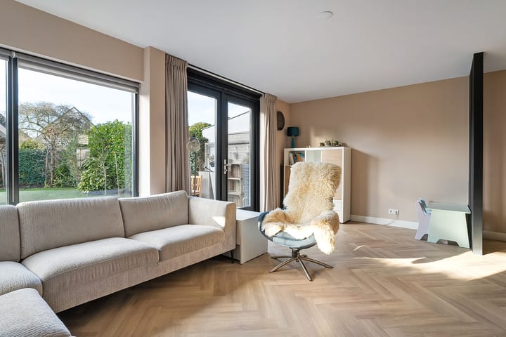 Foto 9 van Van Leeuwenhoeklaan 1