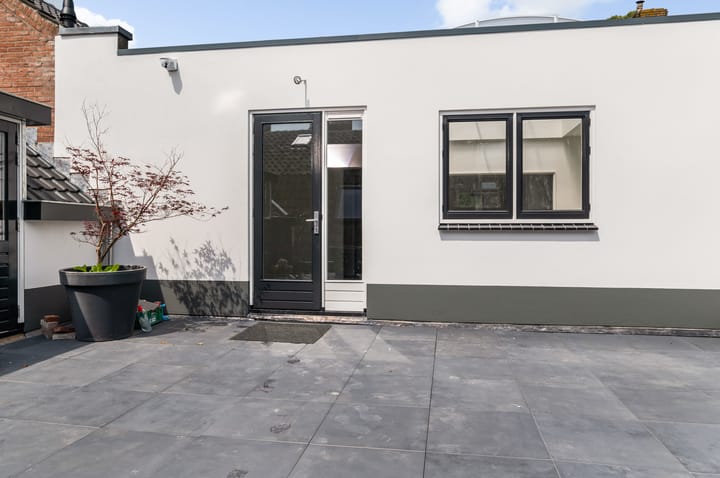 Foto 26 van Overstraat 11-A