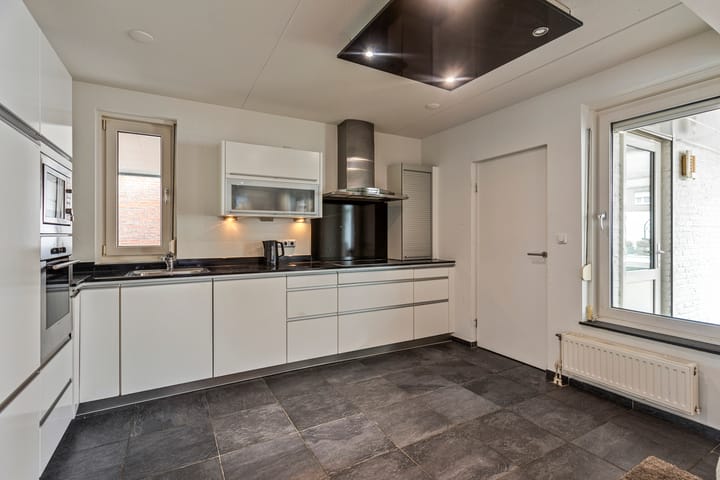 Foto 15 van Heer Willemstraat 4