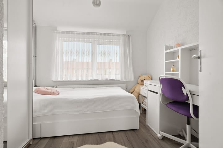 Foto 16 van Weegbreestraat 12