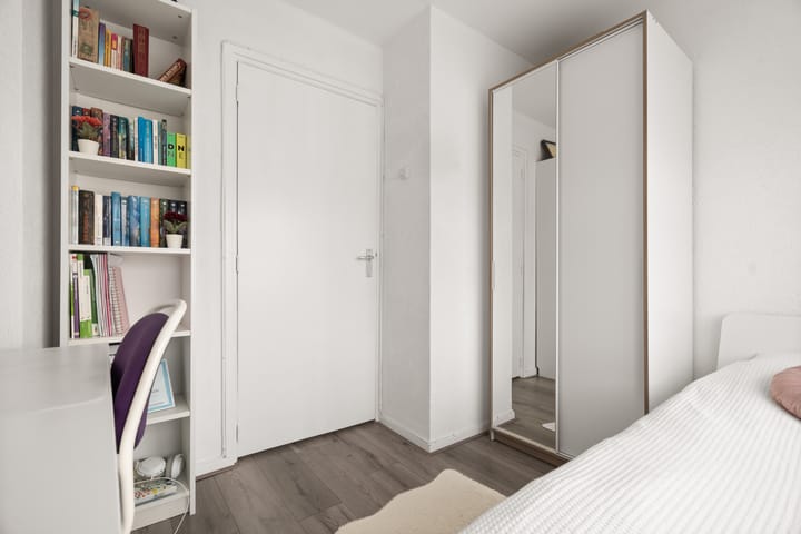 Foto 17 van Weegbreestraat 12