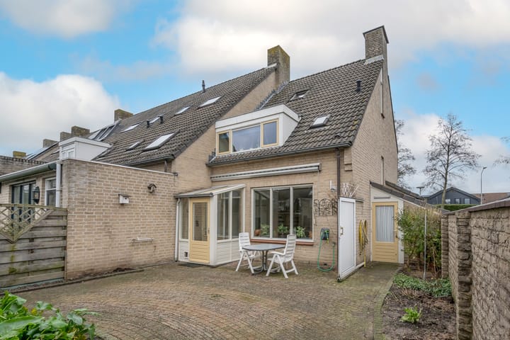 Foto 2 van Nieuwe Tijningen 11