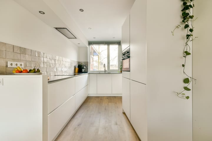 Foto 3 van Hallerweg 100