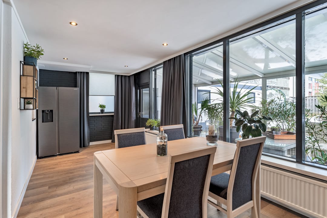 Photo 22 of Schumanstraat 1