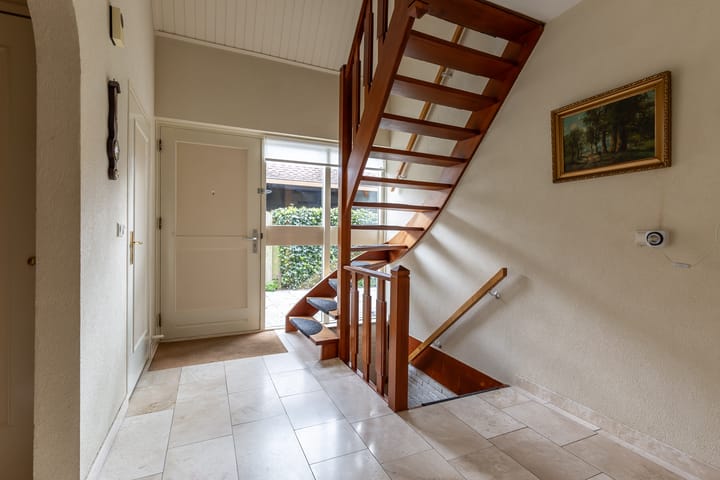 Photo 7 of Van Geijnstraat 4