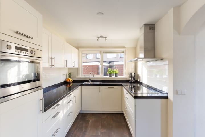 Foto 12 van Irisstraat 16