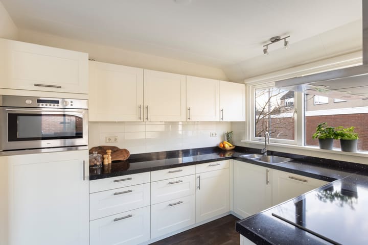 Foto 13 van Irisstraat 16