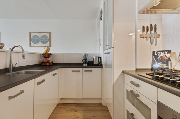 Foto 24 van Pastoor de Kroonstraat 84