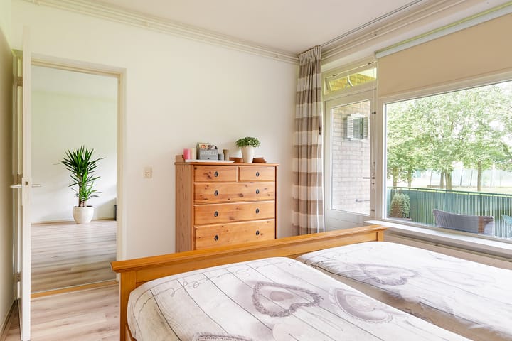 Foto 16 van van der Scheerstraat 31