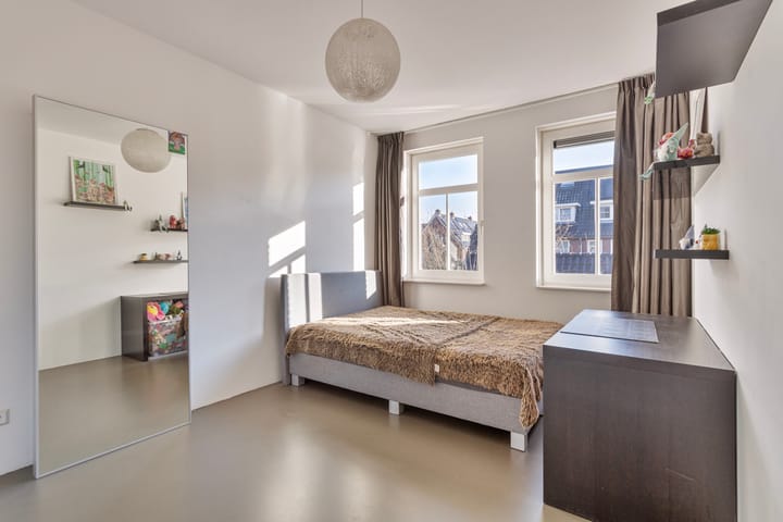 Photo 24 of Middachten 3