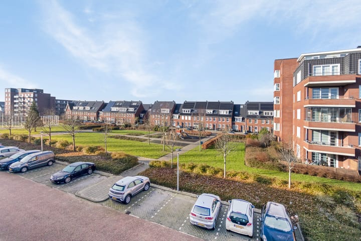 Photo 39 of Middachten 3