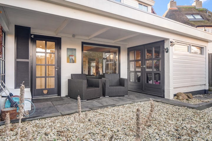 Photo 24 of Badhuisstraat 17