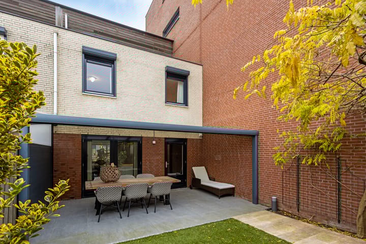 Foto 24 van Theemsstraat 27