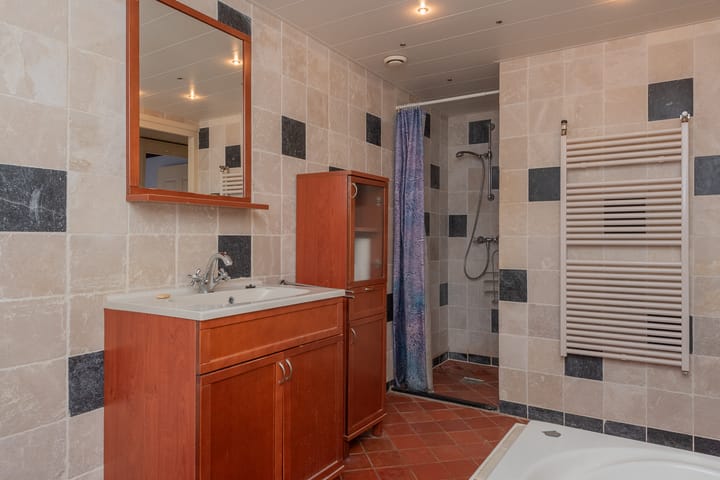 Photo 27 of Noorderwalstraat 33