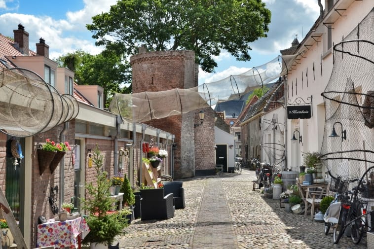 Photo 40 of Noorderwalstraat 33