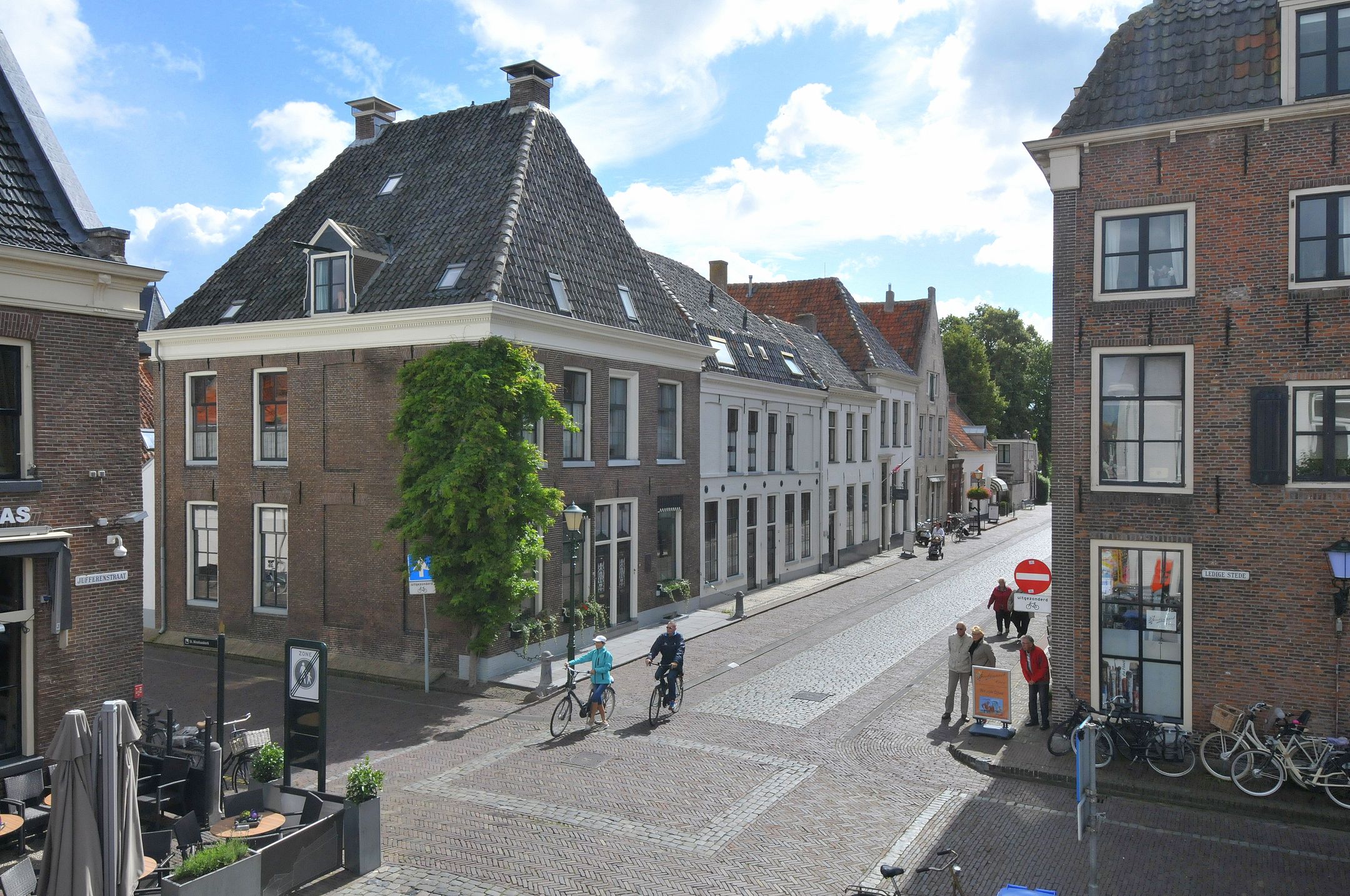 Photo 42 of Noorderwalstraat 33