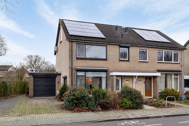 Foto 1 van van Drinenstraat 1