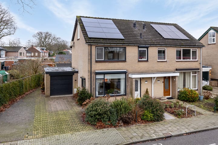 Foto 31 van van Drinenstraat 1