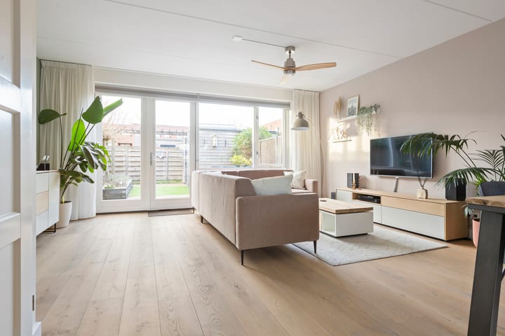 Foto 10 van Antillenstraat 46