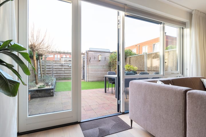 Foto 13 van Antillenstraat 46