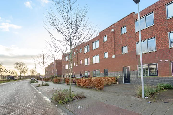 Foto 41 van Antillenstraat 46