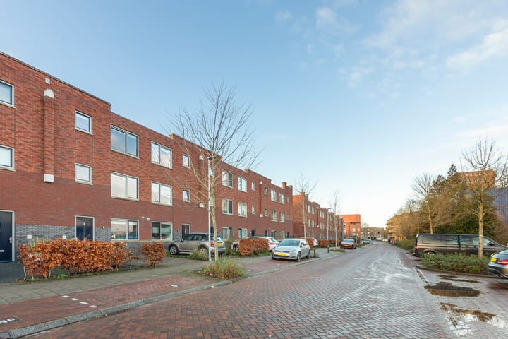 Foto 42 van Antillenstraat 46