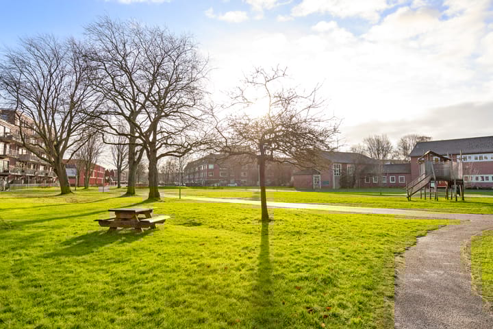 Foto 43 van Antillenstraat 46