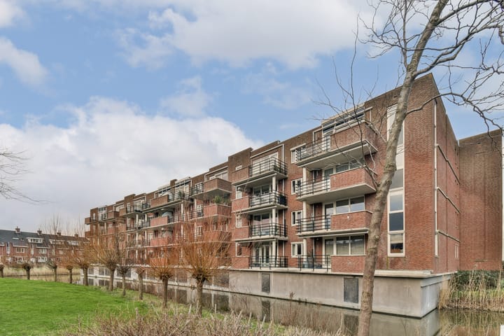 Foto 3 van Peterhof 30