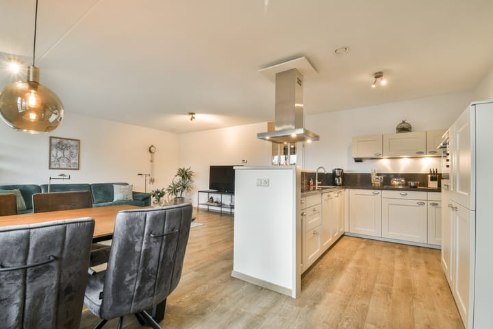 Foto 12 van Peterhof 30