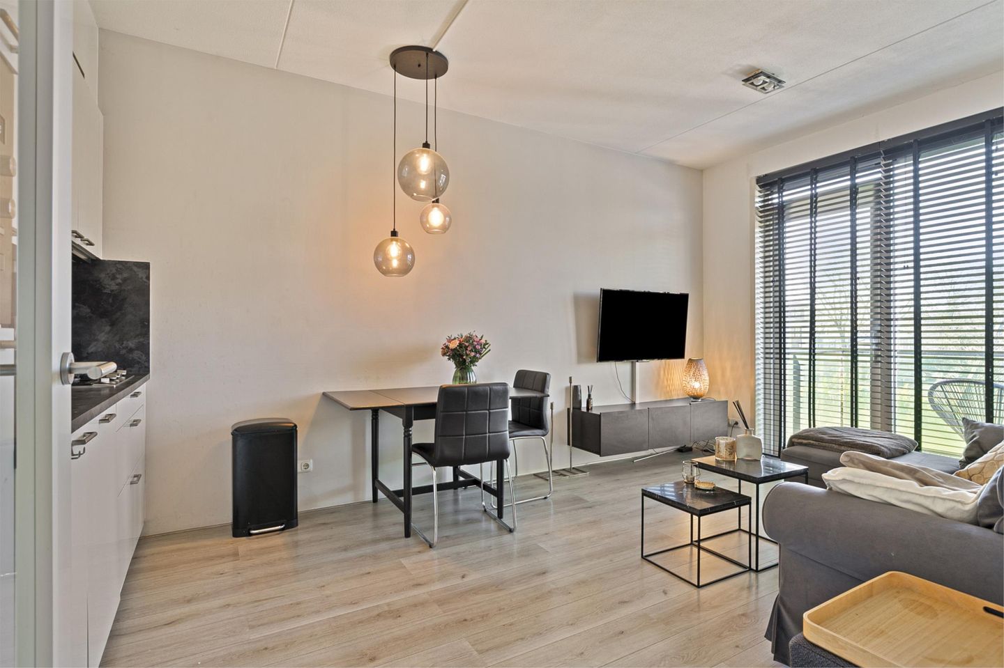 Photo 5 of Nedereindseweg 30-31