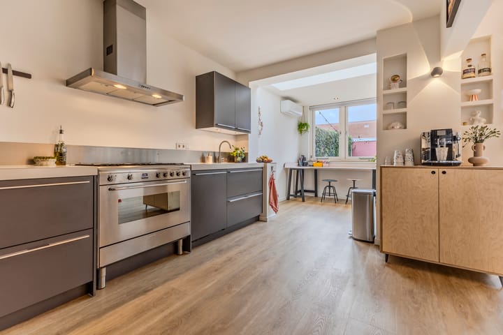 Foto 10 van Ericastraat 11