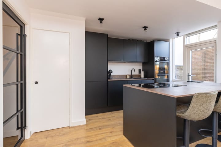 Foto 16 van Atletenstraat 8