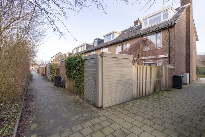 Foto 35 van Atletenstraat 8