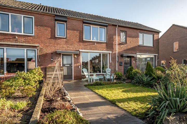 Foto 35 van Piet Heinlaan 99