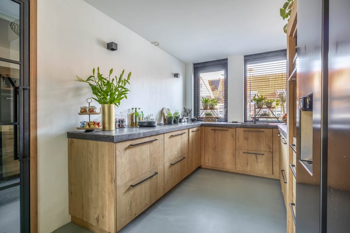 Foto 12 van Aagje Dekenstraat 7