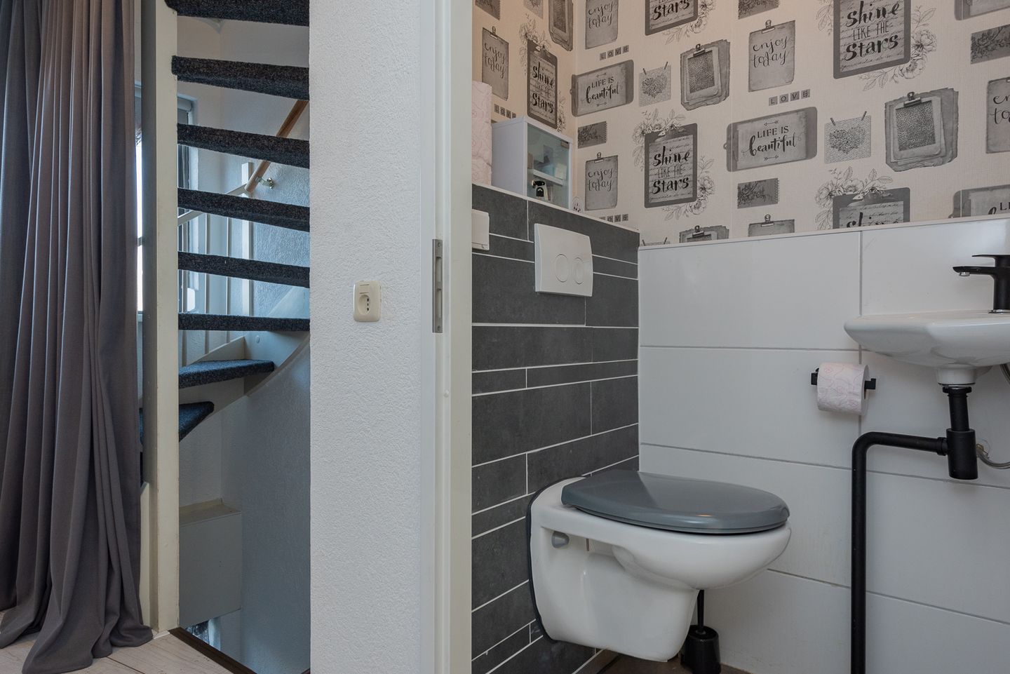 Photo 19 of Weidevogellaan 125