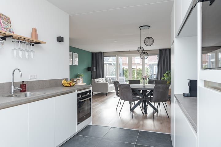 Foto 17 van Bernard Leenestraat 35