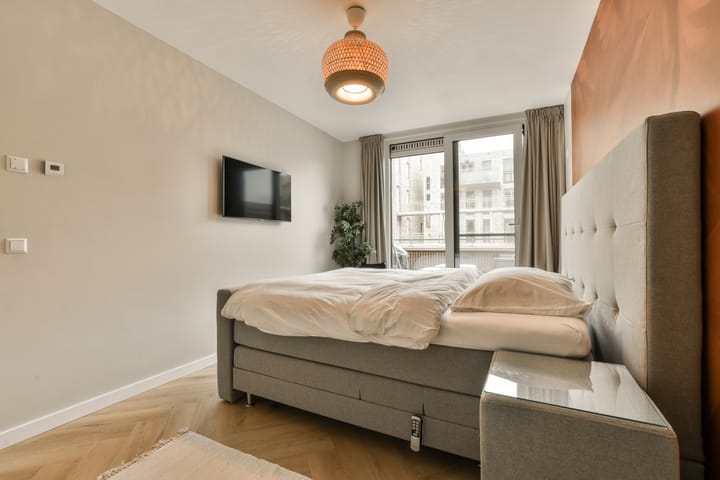 Foto 15 van Faas Wilkesstraat 235