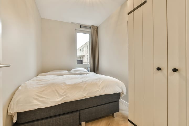 Foto 20 van Faas Wilkesstraat 235