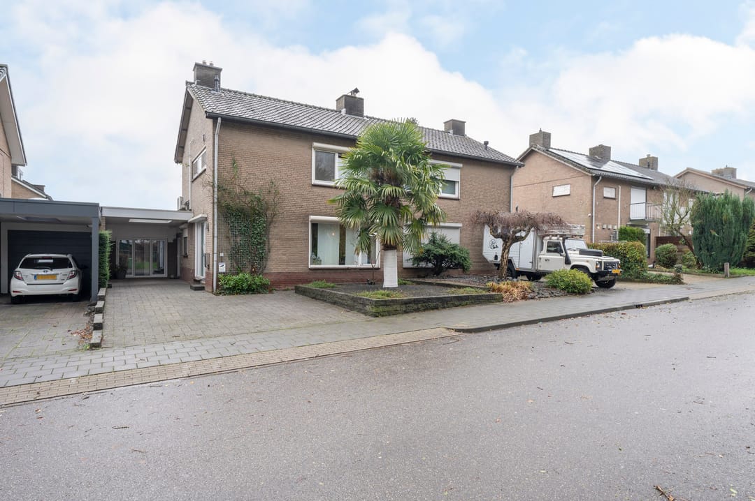 Foto 2 van Sportparklaan 11