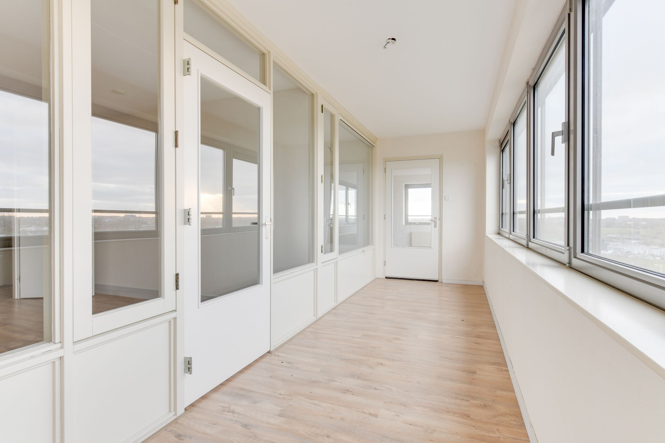 Foto 9 van Simon Carmiggeltstraat 37